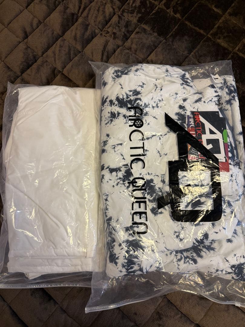 新品未使用　ボード•スキーウェア上下セット　Lサイズ　ユニセックス