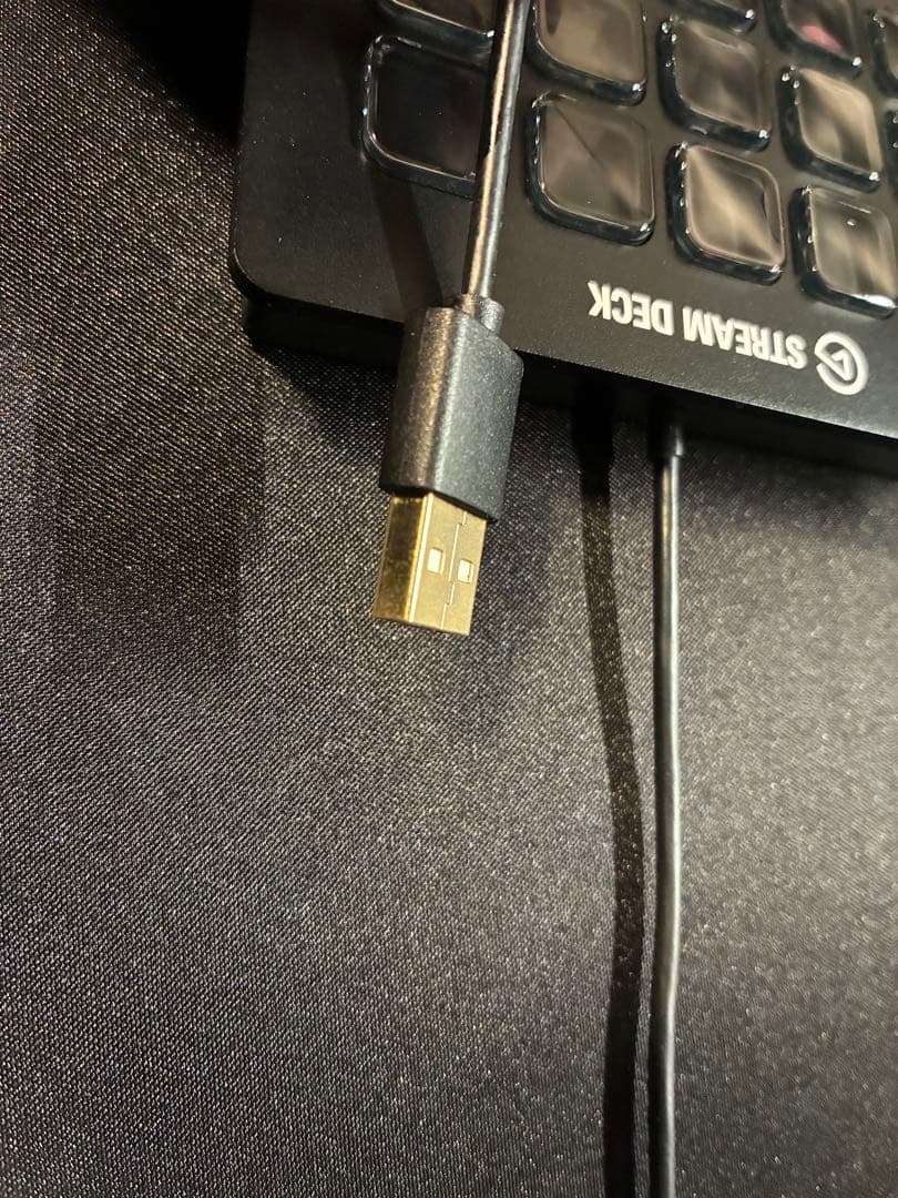 Elgato Stream Deck 本体 ＋純正スタンド 配信/動画編集に