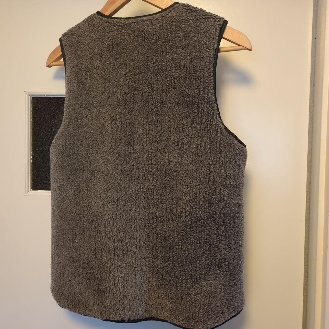 【patagonia】used パタゴニア　リバーシブルベスト　XS size