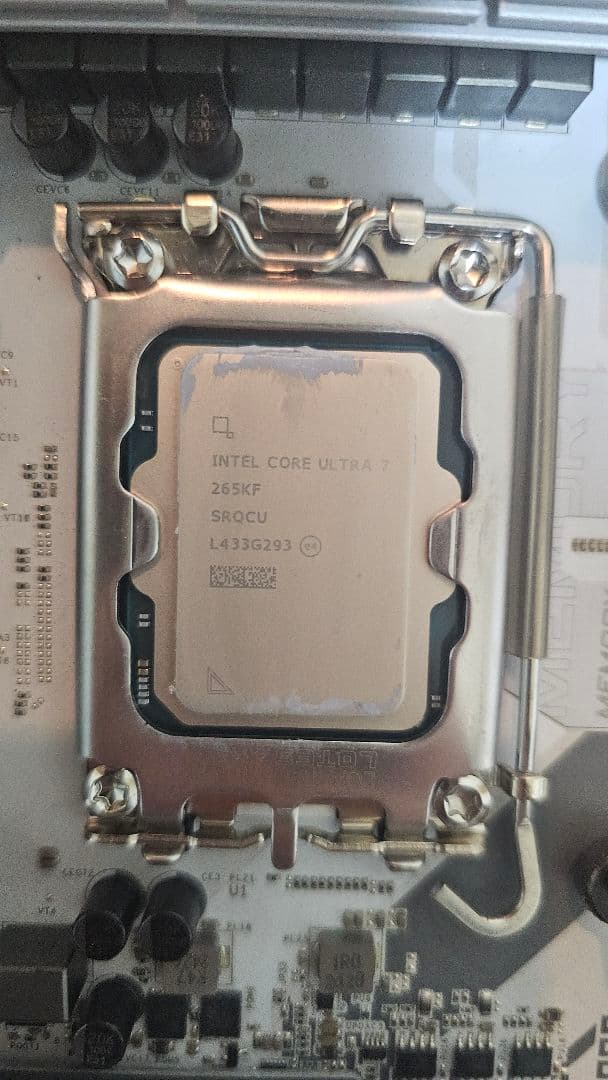intel core ultra7 265kf+マザーボード