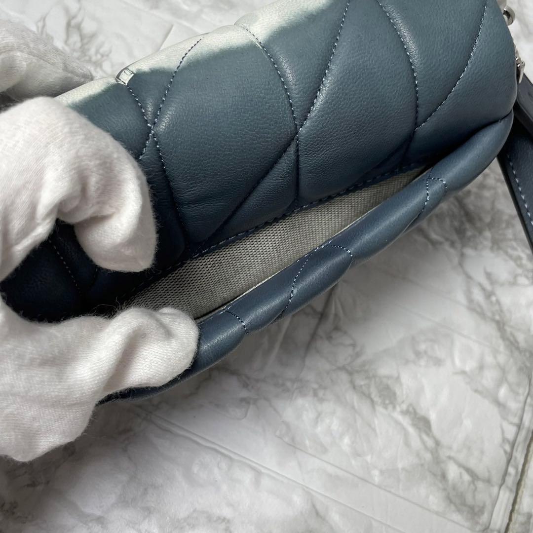 ★ コーチ タビー キルティング　タイダイプリント ショルダーバッグ　チェーン