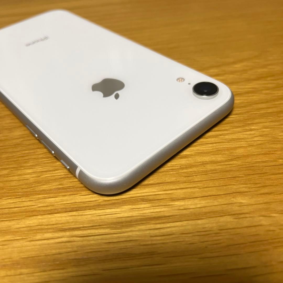 iPhone XR ホワイト 64G
