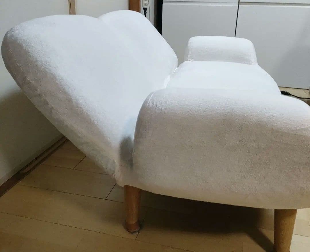 セルタン　ホワイトファブリック　2人掛けソファ