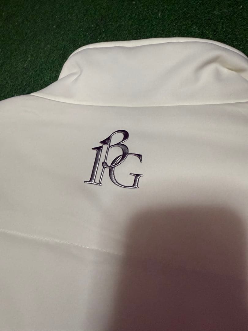 1piu1uguale3 GOLF ダウンジャケット　3(S)ホワイト