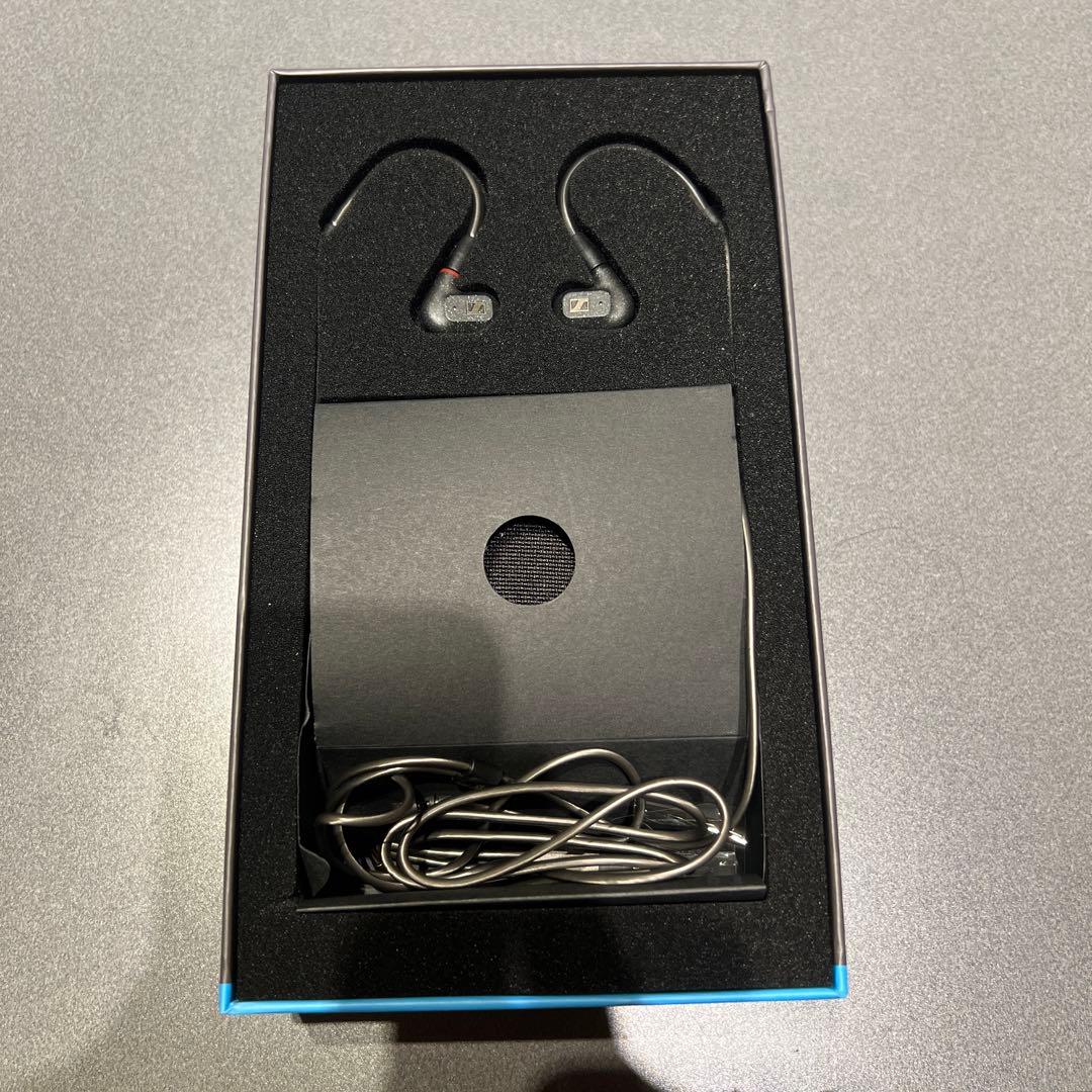 ヘッドホン SENNHEISER IE 300