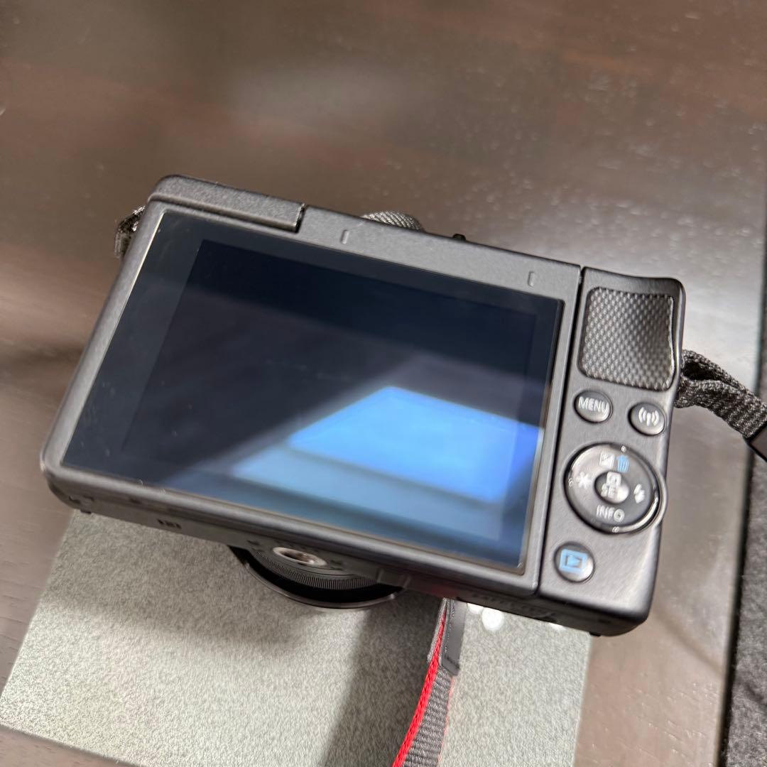 【美品 最安値】Canon EOS M100 ミラーレス一眼 本体 セット