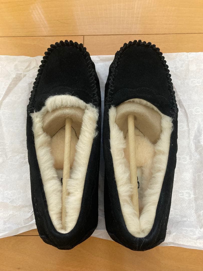 UGG モカシン 黒 24cm
