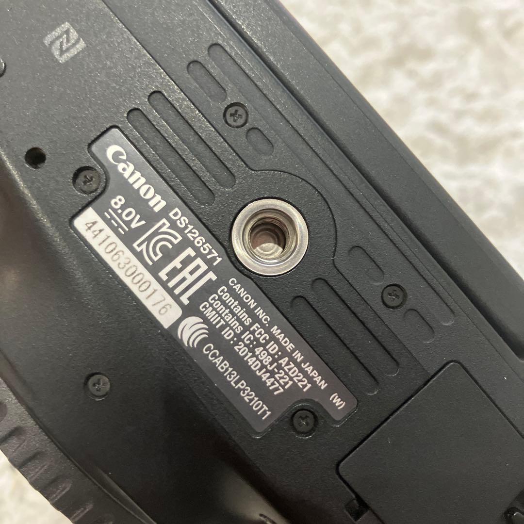 ココCanon EOS デジタル一眼レフ 2本レンズ付き