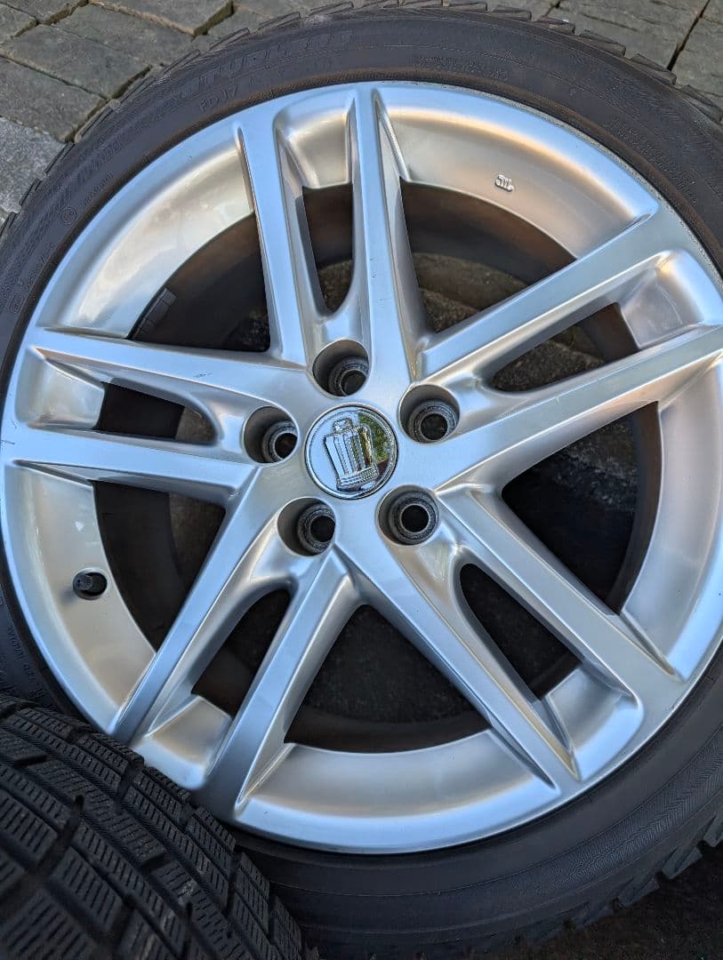 送料込み！　200系　クラウン　純正18インチ