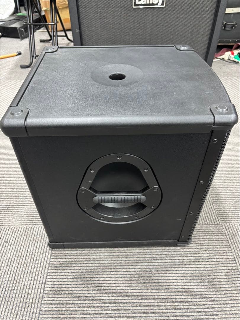 DG　behringer B1200D PRO