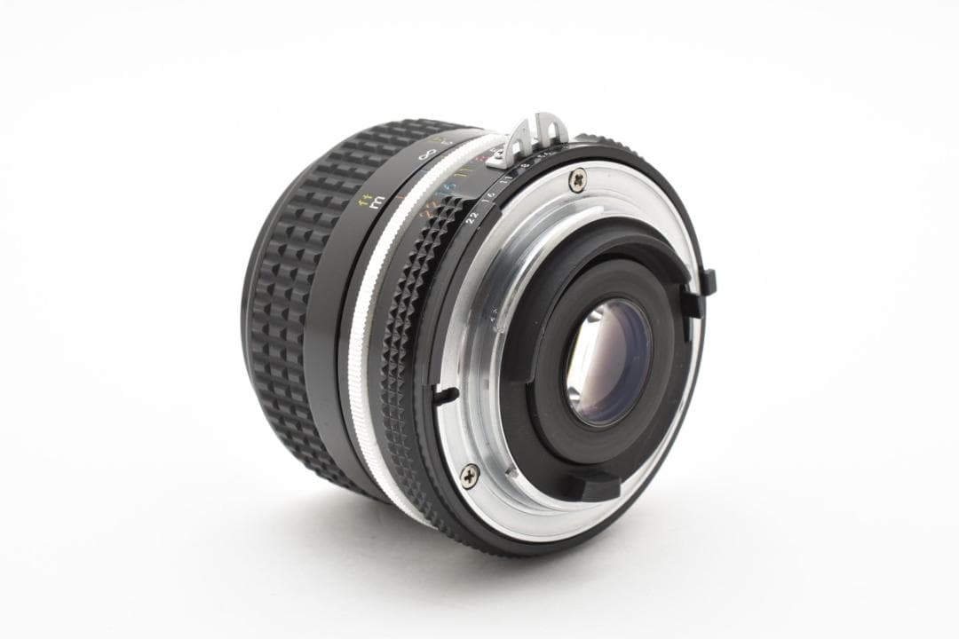 Nikon Ai NIKKOR 28mm F3.5 広角単焦点レンズ C070