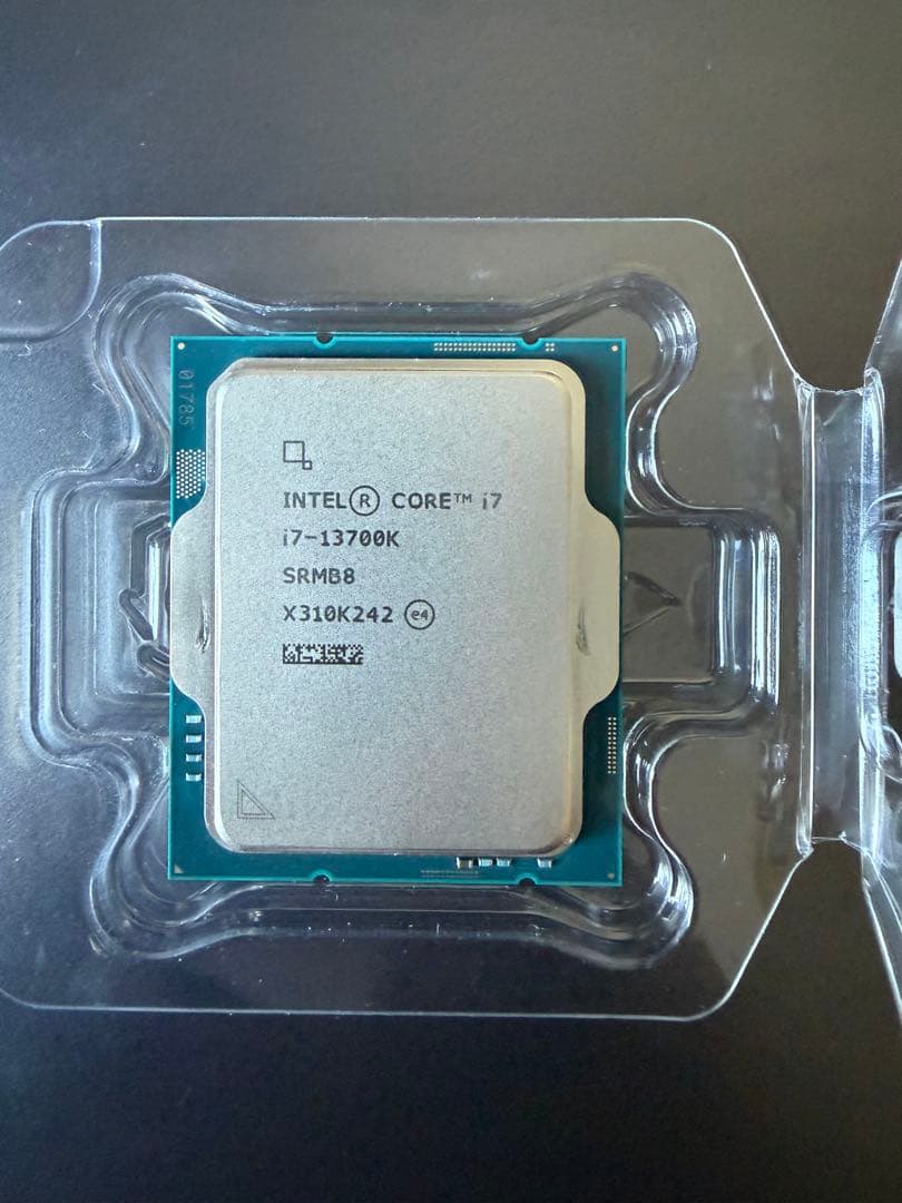 Intel Core i7-13700K 13世代 LGA1700