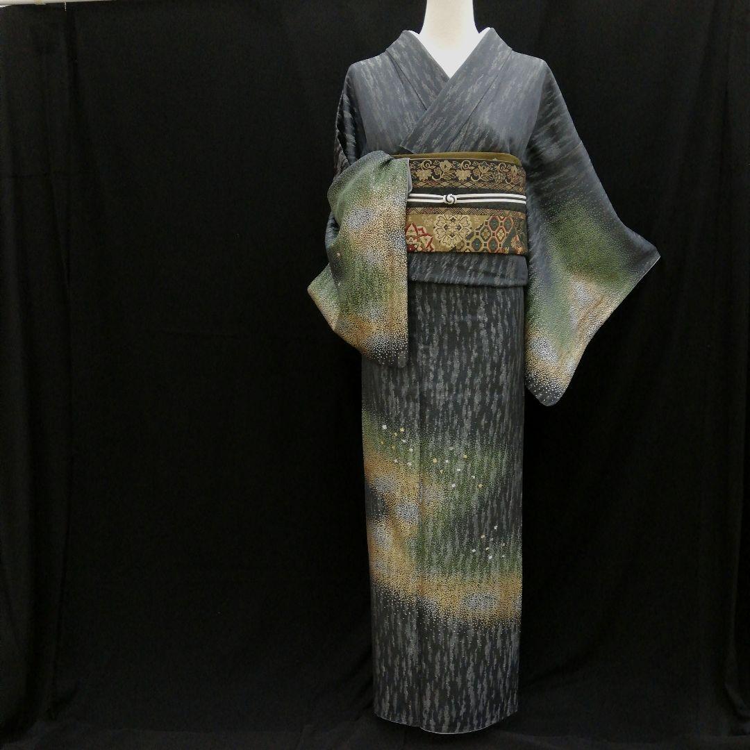 しゃれ訪問着(袷)　(銀通し銀河紋様　オーロラ風　墨黒色系　落款　小サイズ)