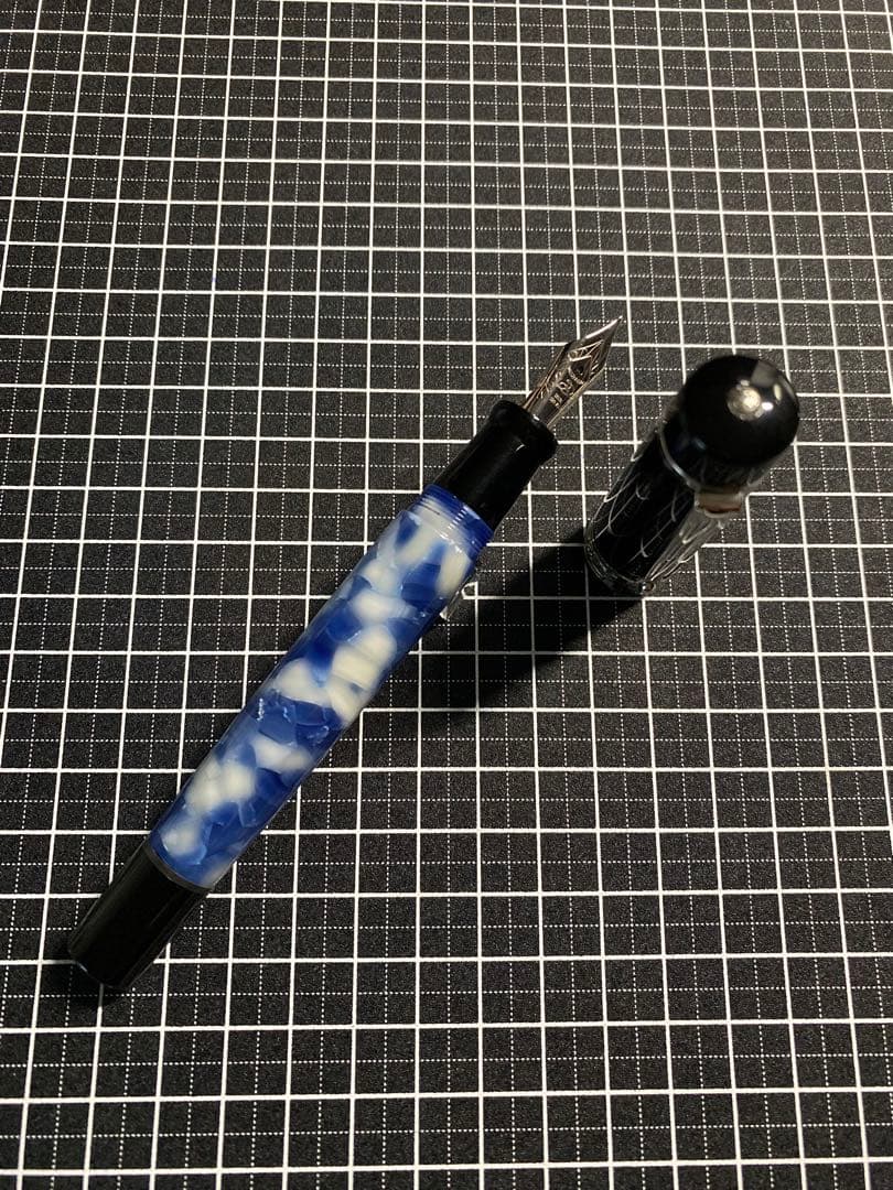 DELTA #365 Millennium Blue-ice 万年筆　字幅M