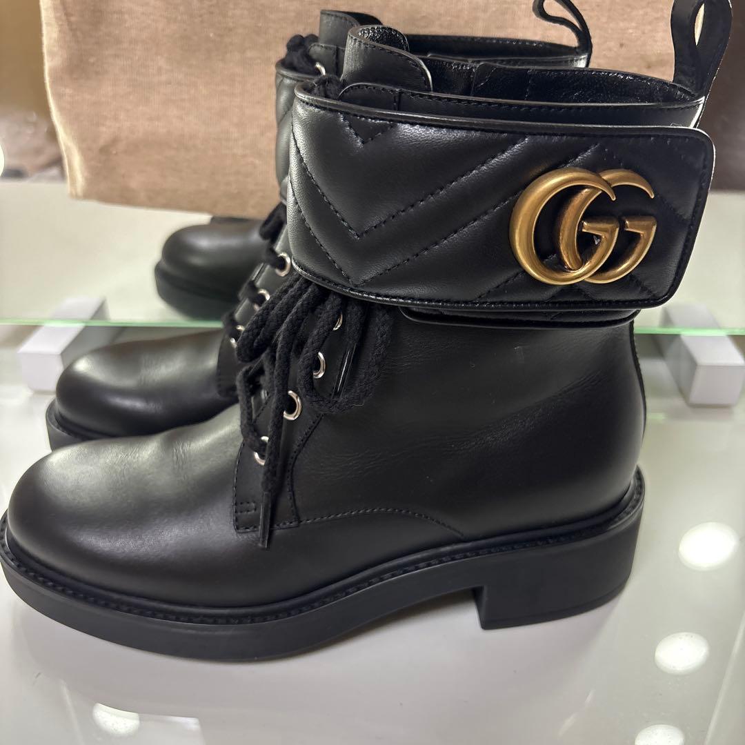 ブラックレザー GGロゴ ブーツ