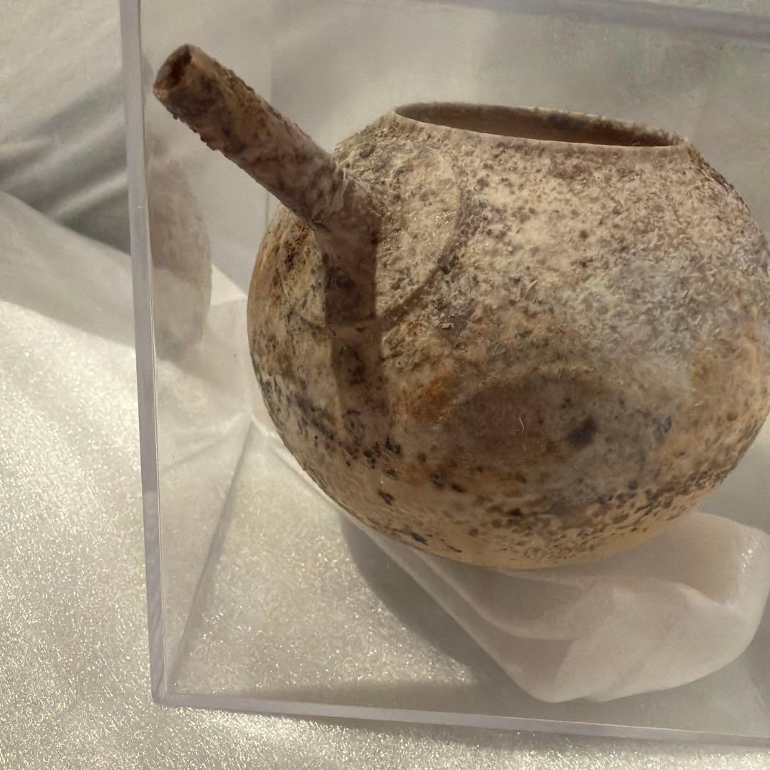 専用ケース付　作家もの　月面の様な陶磁器の茶道具　酒器　蓋の無い注器