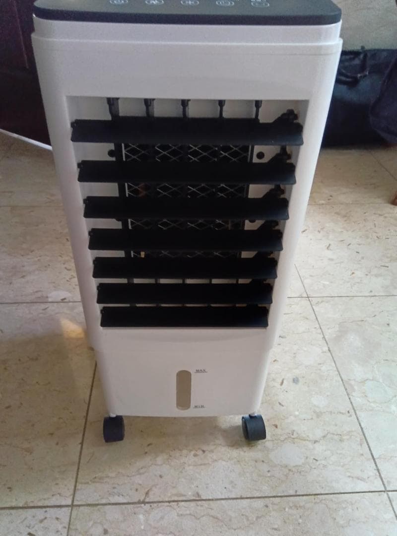 冷風機 冷風扇 強力送風【2025年革新アップ 極上の冷感届け 1台4役】