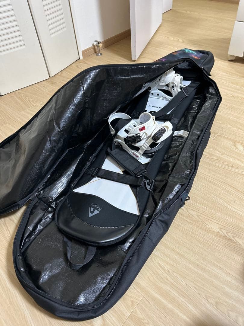 【ほぼ未使用】ロキシー　ROXY スノボ　スノーボート　ボードケース