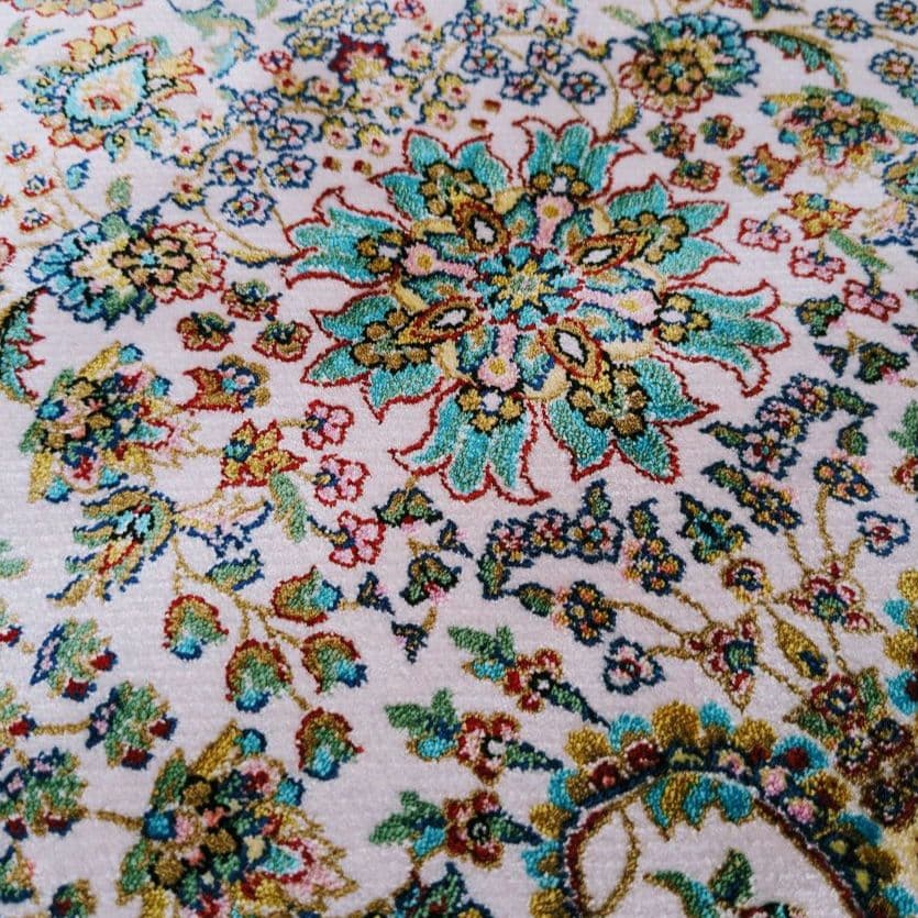 ✱NEW✱ トルコ製 最高級モダールシルク絨毯