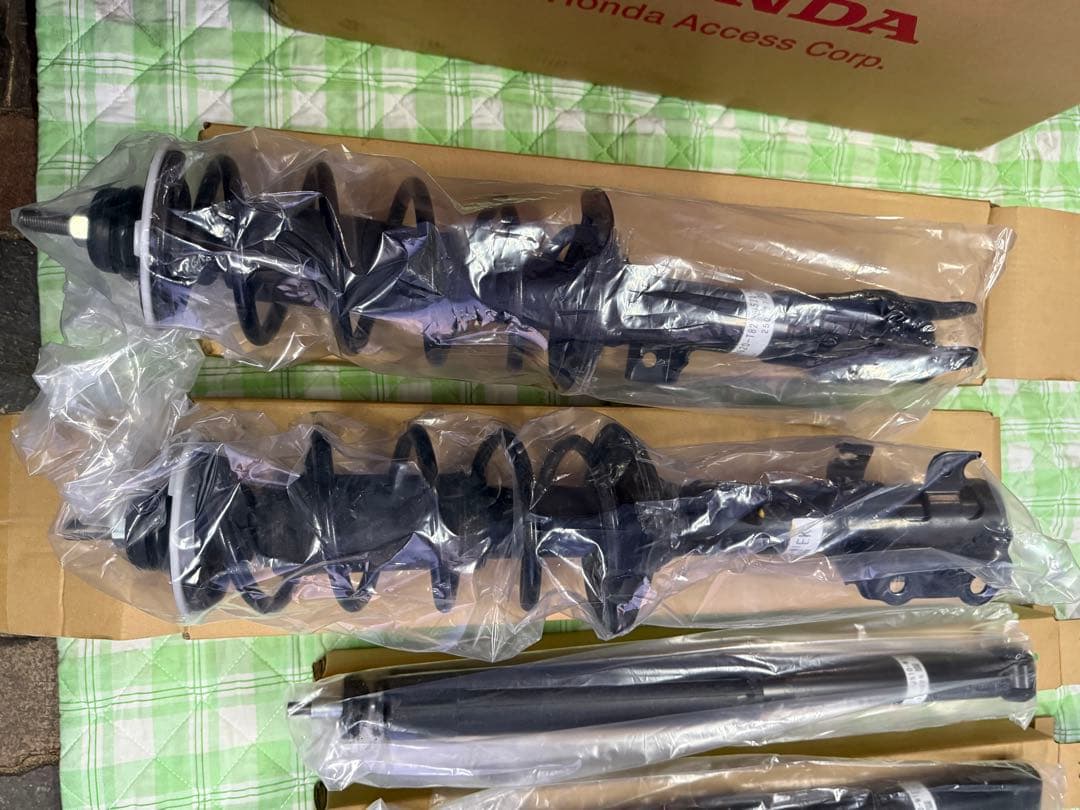 ホンダ　N-ONE RS（MT） 純正のJG3サスペンション一式 926km使用