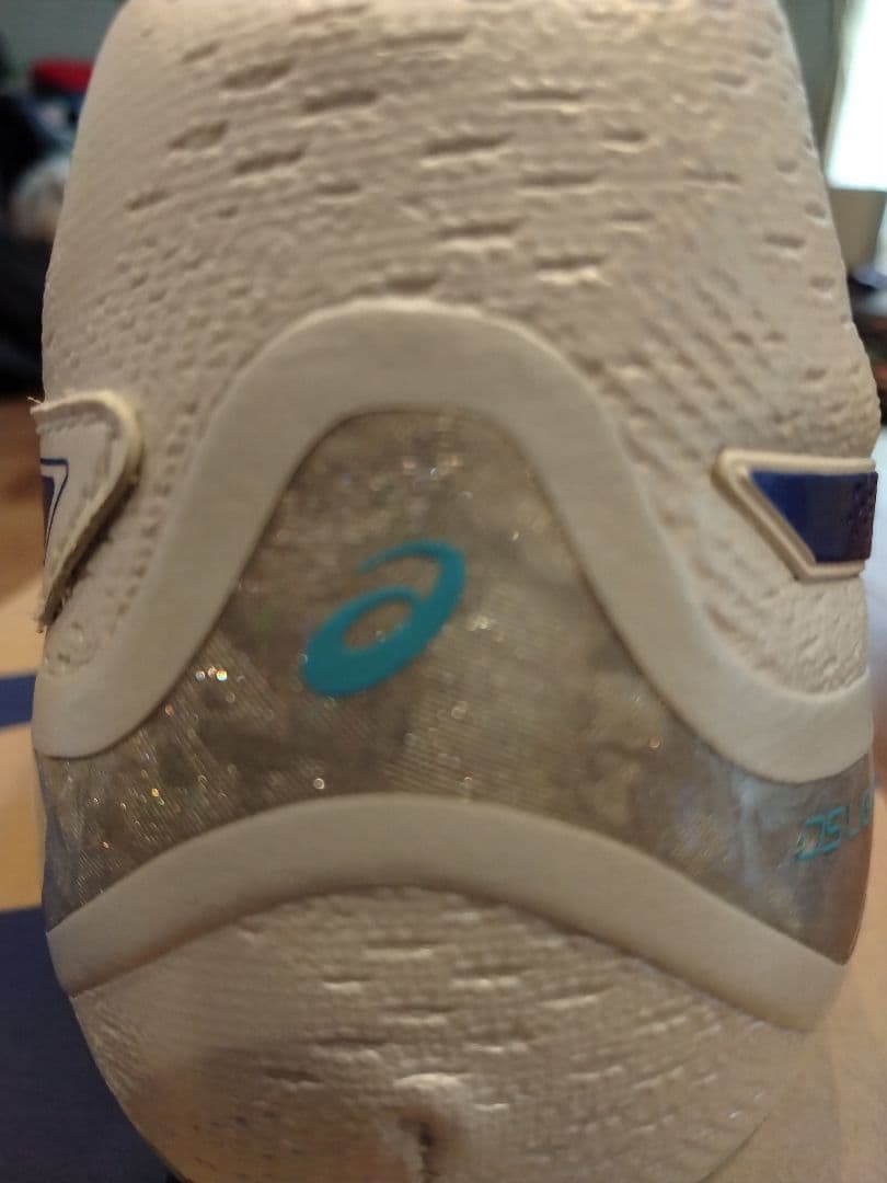 asics サッカーシューズ ホワイト/ブルー