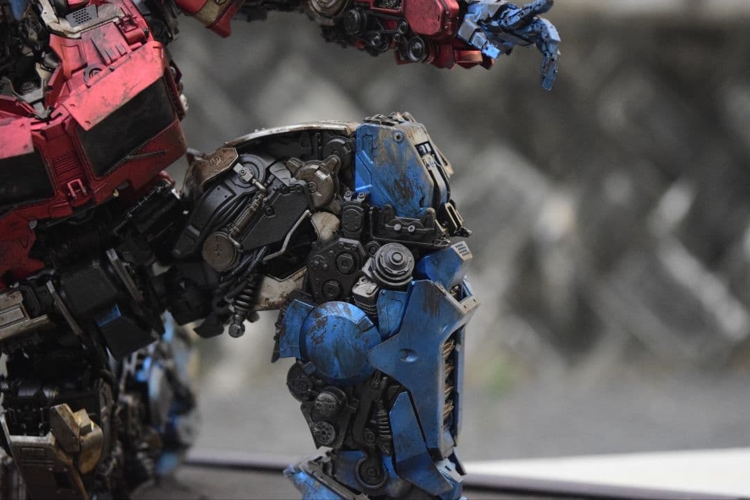 yolopark オプティマス・プライム塗装済み完成品