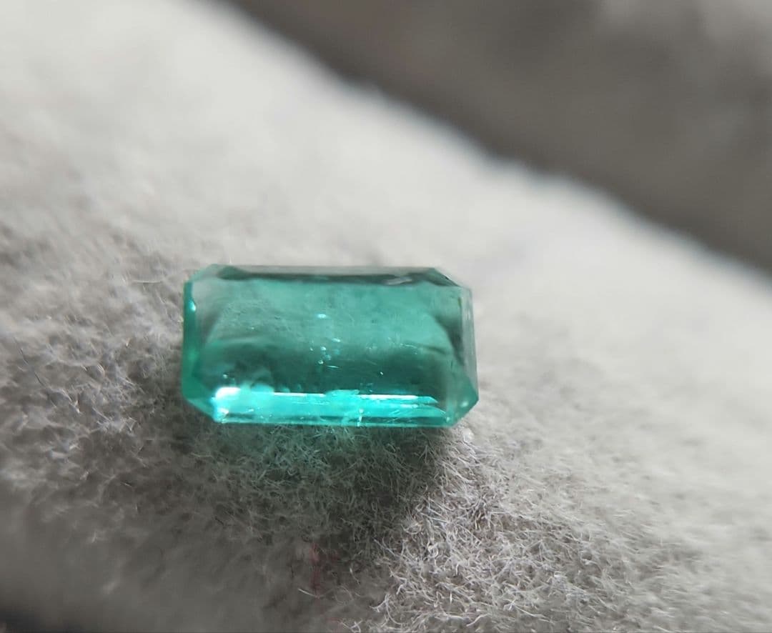 天然エメラルド 0.325ct