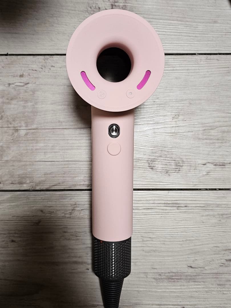 数量限定　新品シリコンカバー付　ダイソン　メンテナンス済　Dyson hd08
