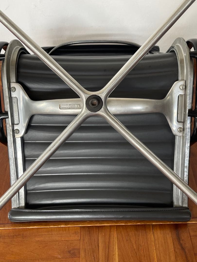 ハーマンミラー ヴィンテージ イームズ アルミナム グループ チェ