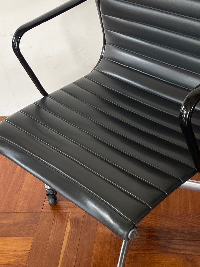 ハーマンミラー ヴィンテージ イームズ アルミナム グループ チェ