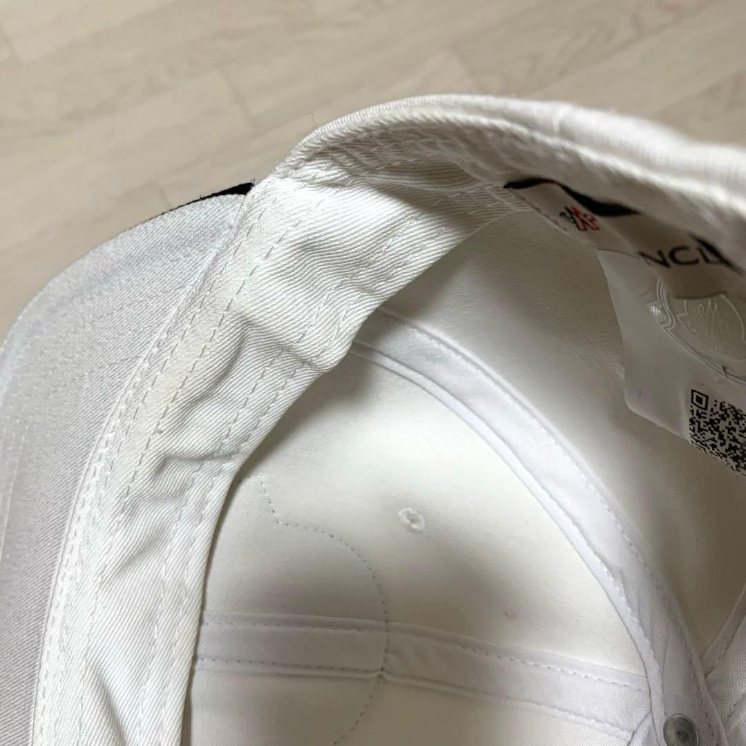 モンクレール　キャップ　デカワッペン　帽子　ホワイト　国内正規品 4K19