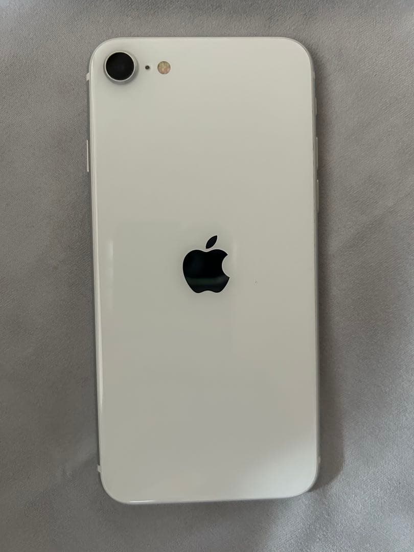 Apple iPhone SE (第2世代) ホワイト 本体