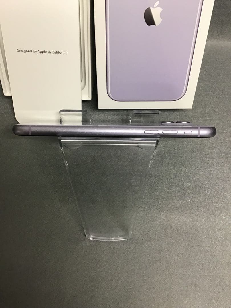 美品 国内版 SIMフリー　iPhone11 64GB パープル色
