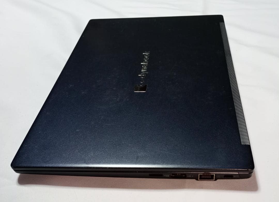 Dynabookわずか978g 11世代 i7/16G/512G 激速、オフィス