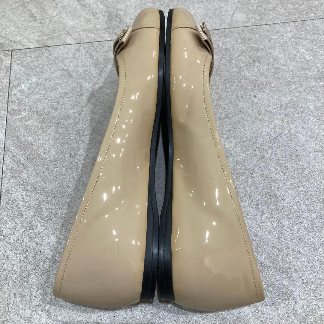 ⭐︎箱ケアカード付属　美品　プラダ　フラットシューズ　ベージュ　エナメル