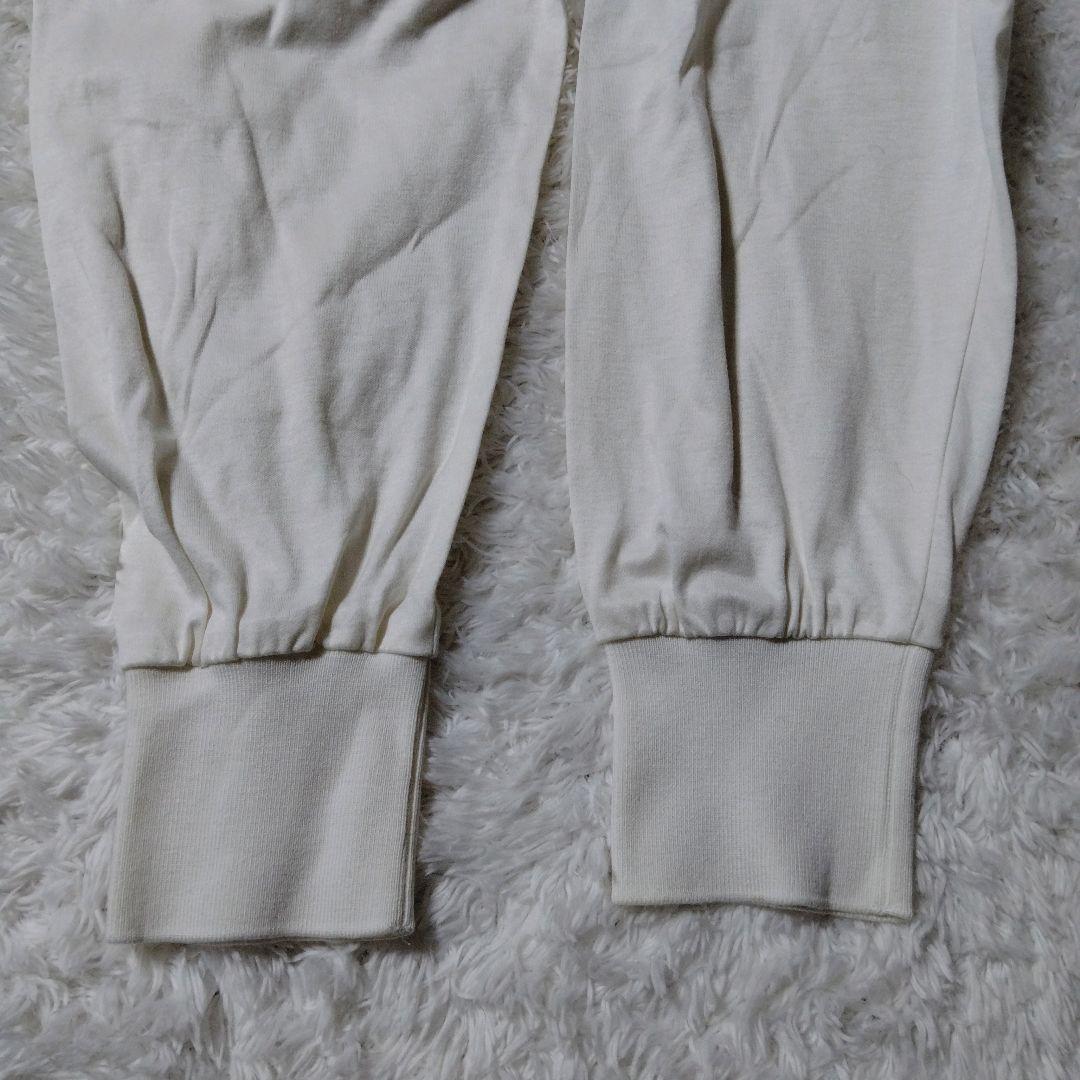 【美品】レオナール　カーディガン　花柄　金ボタン　宝石 ロゴボタン