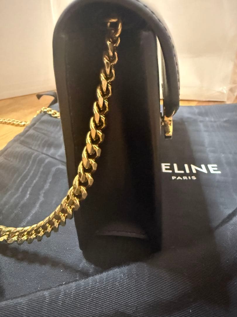 LINE セリーヌ トリオンフ チェーンウォレット ブラック 黒