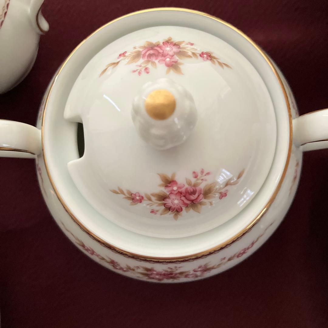 値下げしました。美品ノリタケの花柄デザイン食器セット5人分