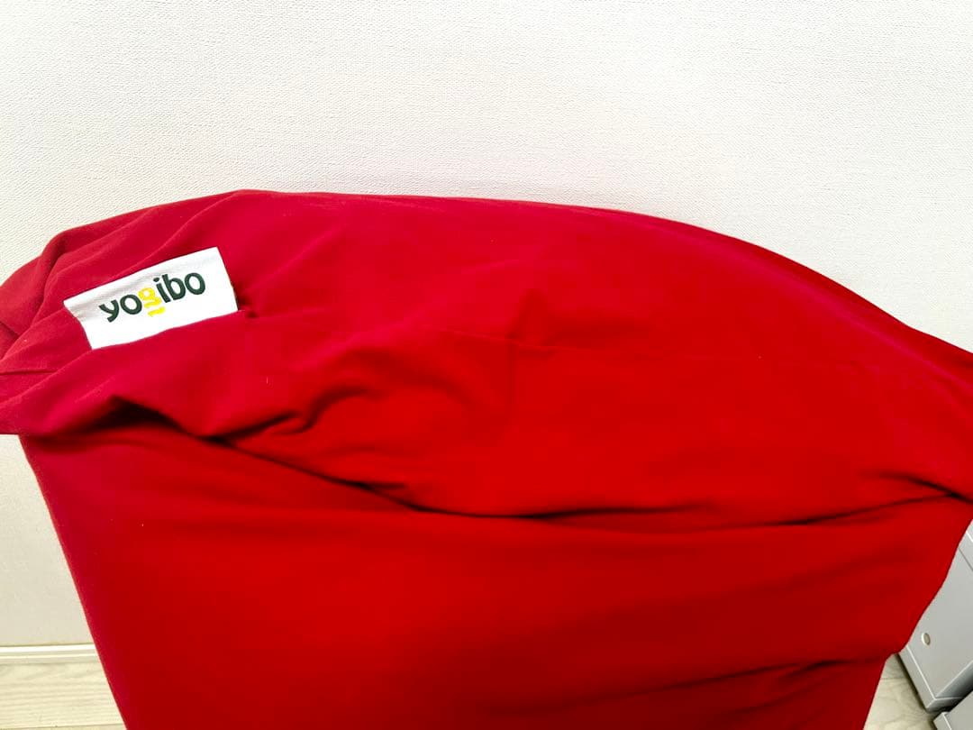 ヨギボー（Yogibo ）レッド　ミディサイズ