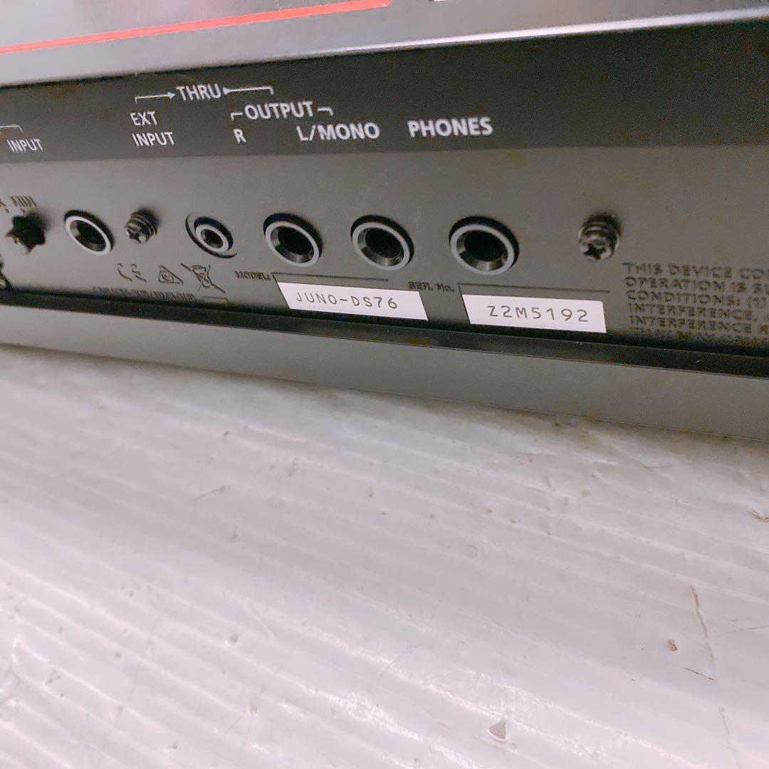 Roland JUNO-DS76 76鍵盤シンセサイザー ケース付き
