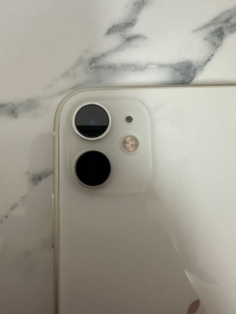 iPhone11本体(ホワイト)