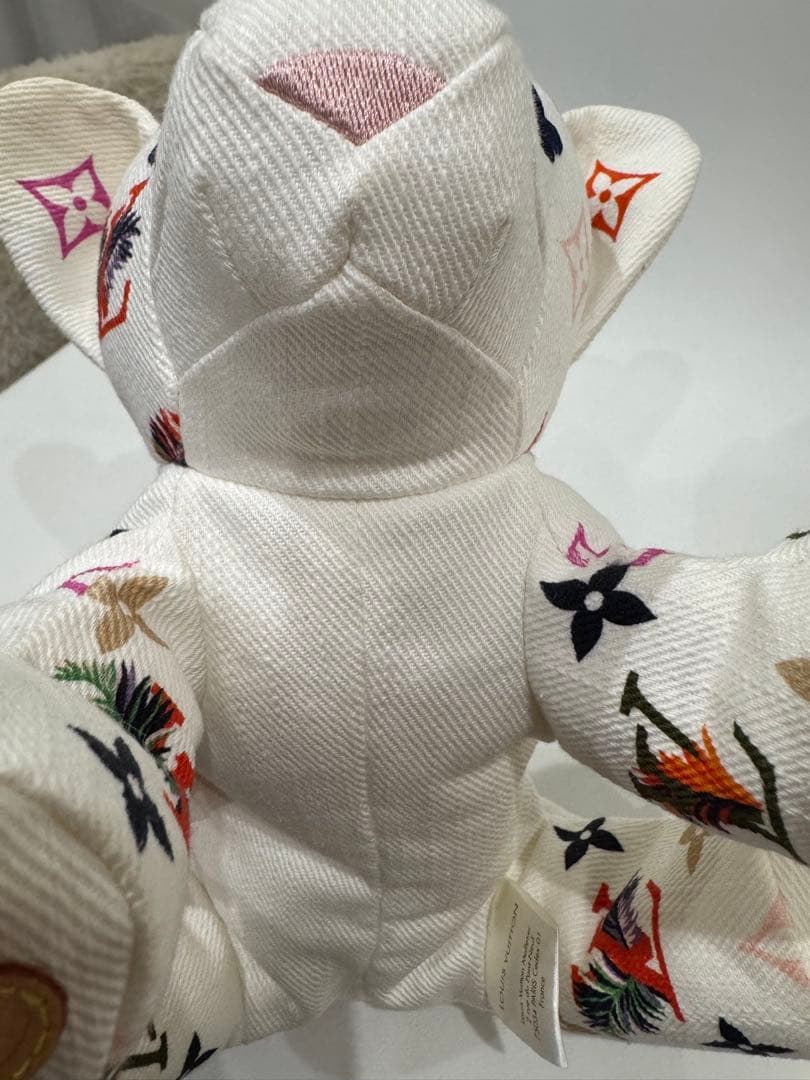 ルイ・ヴィトン ドゥドゥ タイガー ぬいぐるみ