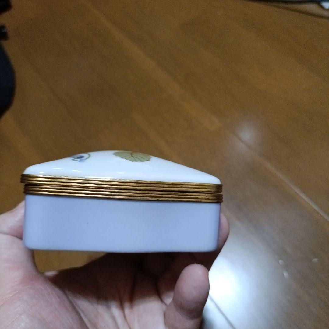 Haviland LIMOGES アンペラトリスユジェニー 気品ある柄の小物入れ