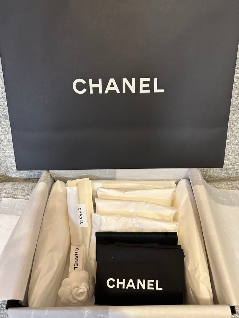 CHANEL ココハンドル24用空き箱＋付属品