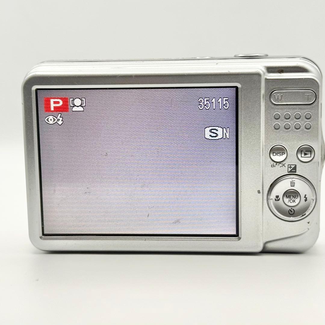 【動作品】FUJIFILM FINEPIX AV240 コンデジ 単三電池対応