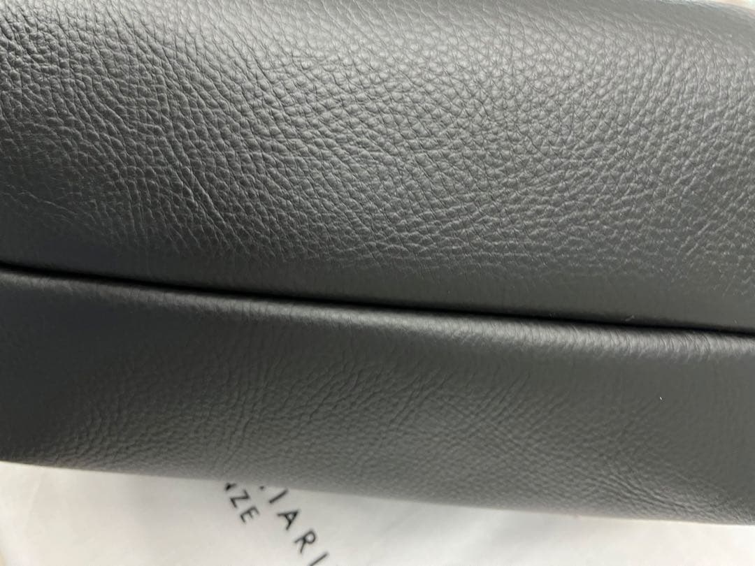 【新品未使用】GIANNI CHIARINI デュア Sイタリア製　半額価格