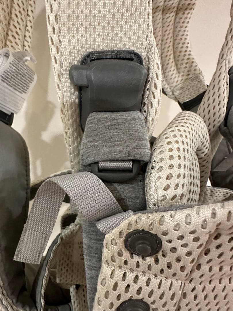 BABYBJÖRN HARMONY 抱っこ紐 ベージュ