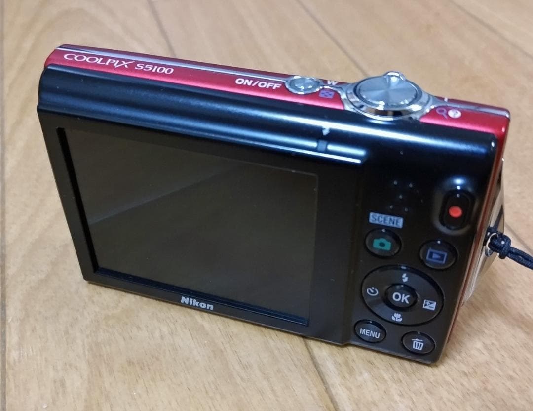 【美品】動作確認 ニコン NIKON COOLPIX S5100