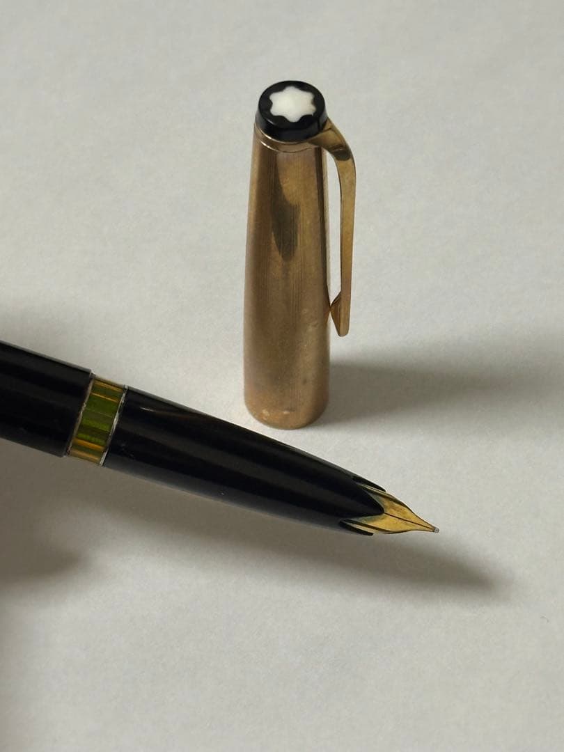 ☀*️様 モンブラン 万年筆 ブラック×ゴールド 現状品