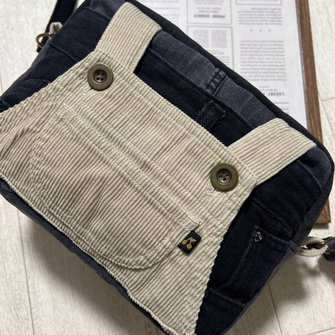 ショルダーバッグ　オーバーオールリメイク　デニムリメイク　ハンドメイド